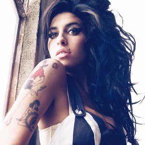 pon_radio's tweet photo. Escuchando Amy Winehouse - Back To Black en #PonExitos https://t.co/VjXsh3y7R0 https://t.co/8X5A6Bkvsv