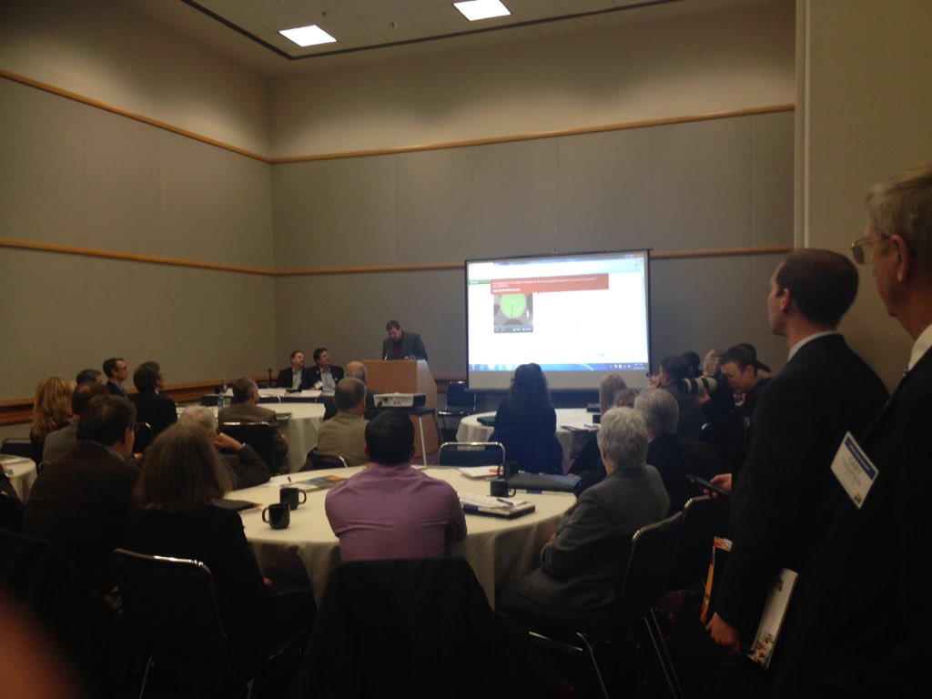 OreBusinessPlan's tweet photo. Oregon farmers talk about some mind blowing water conservation technologies at #ORBizSummit. https://t.co/EH86H6Mkog