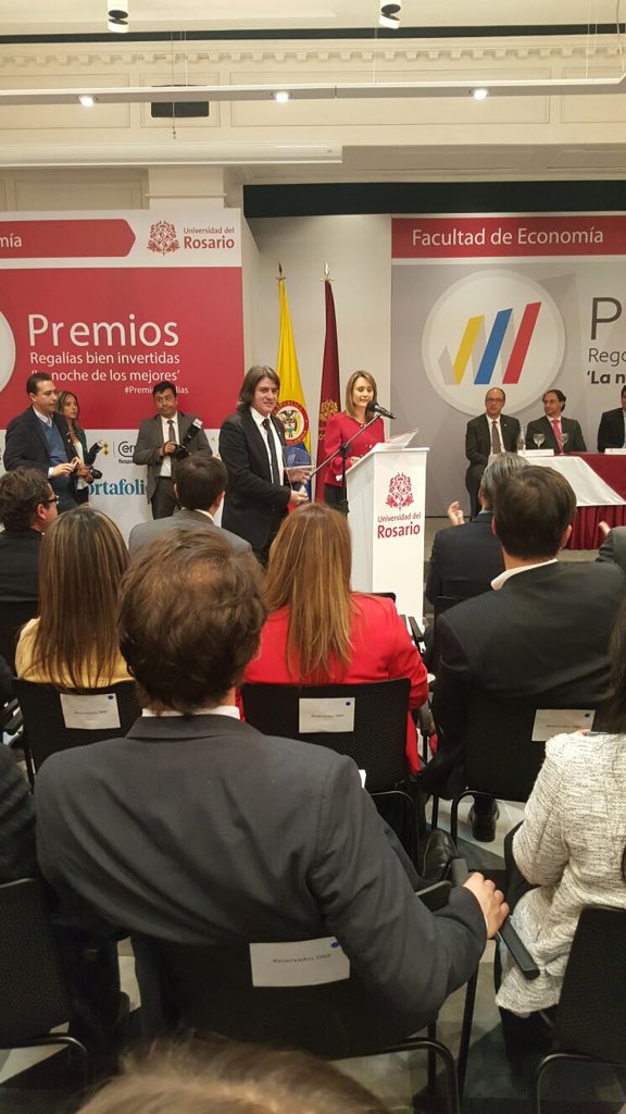 ObrasAntioquia's tweet photo. Premio Proyecto Circuitos Viales para @obrasantioquia por integración regional en #PremioRegalias. Vías para el dllo https://t.co/GH9H7xLgci