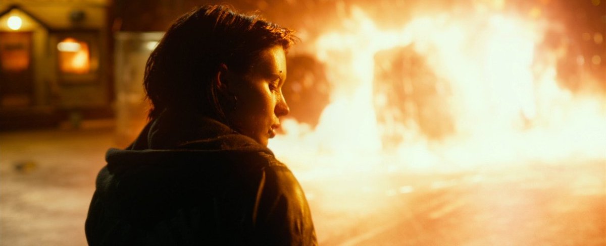 OnePerfectShot's tweet photo. THE GIRL WITH THE DRAGON TATTOO (2011) DoP: Jeff Cronenweth | Dir: David Fincher | https://t.co/hPLuvkczne https://t.co/BbMtrRykSR