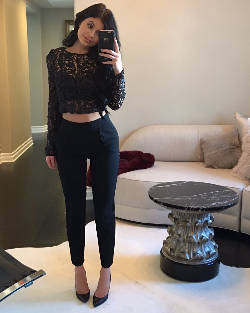 Feeling the new @ExpressRunway #ExpressEdition Capsule Collection – love this look! #ExpressPartner