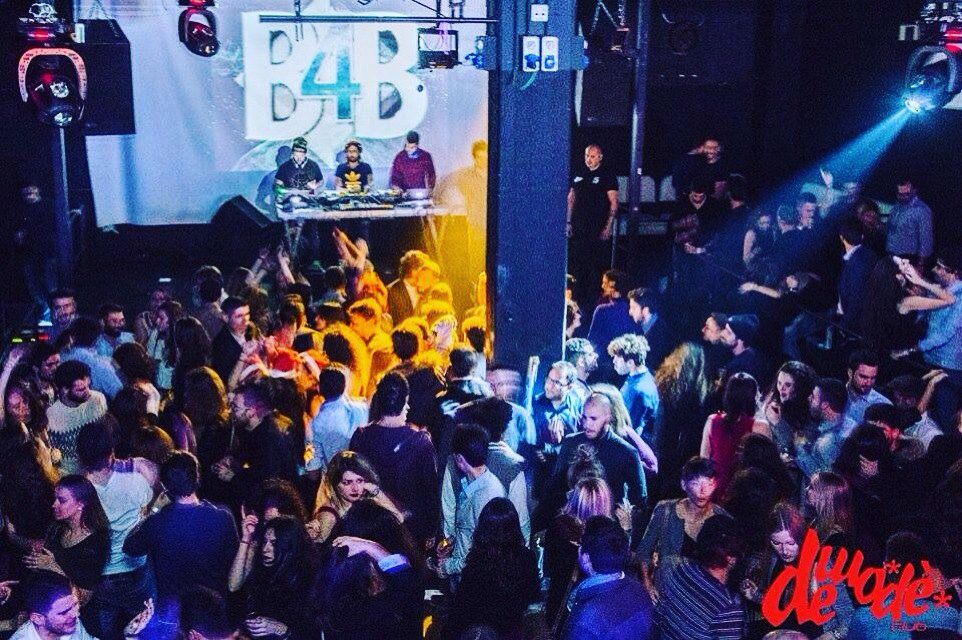 moskinodj's tweet photo. Crazy horse!! #moskinodj #internationaloveparty #b4b #demodeclub #erasmus #party #esnbari #esn #azioneuniversitaria https://t.co/fc329hhRMZ