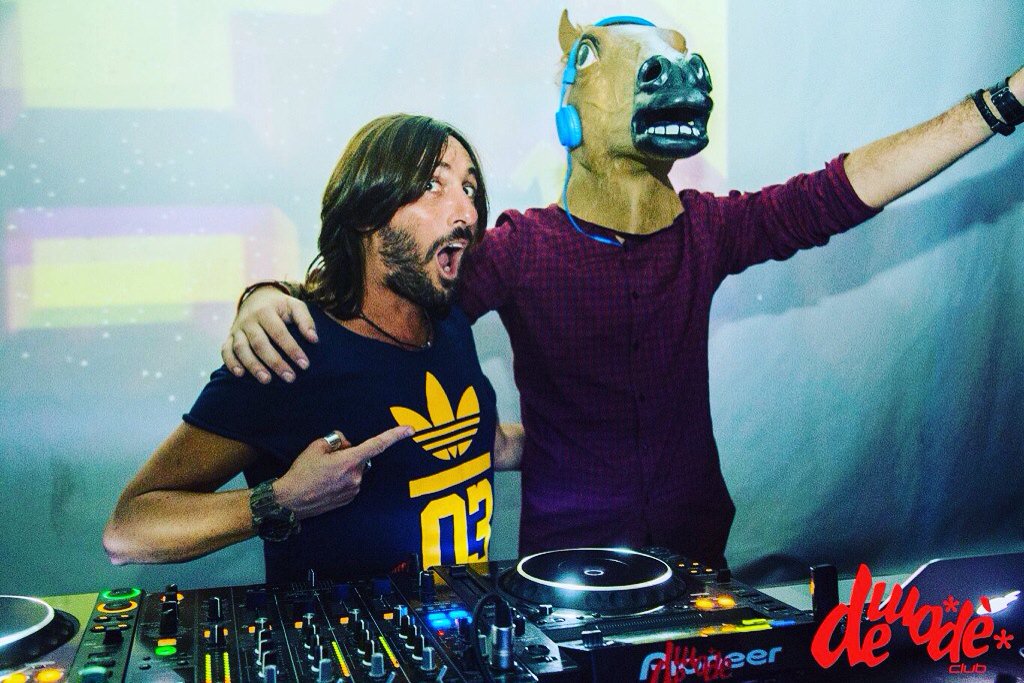 moskinodj's tweet photo. Crazy horse!! #moskinodj #internationaloveparty #b4b #demodeclub #erasmus #party #esnbari #esn #azioneuniversitaria https://t.co/fc329hhRMZ