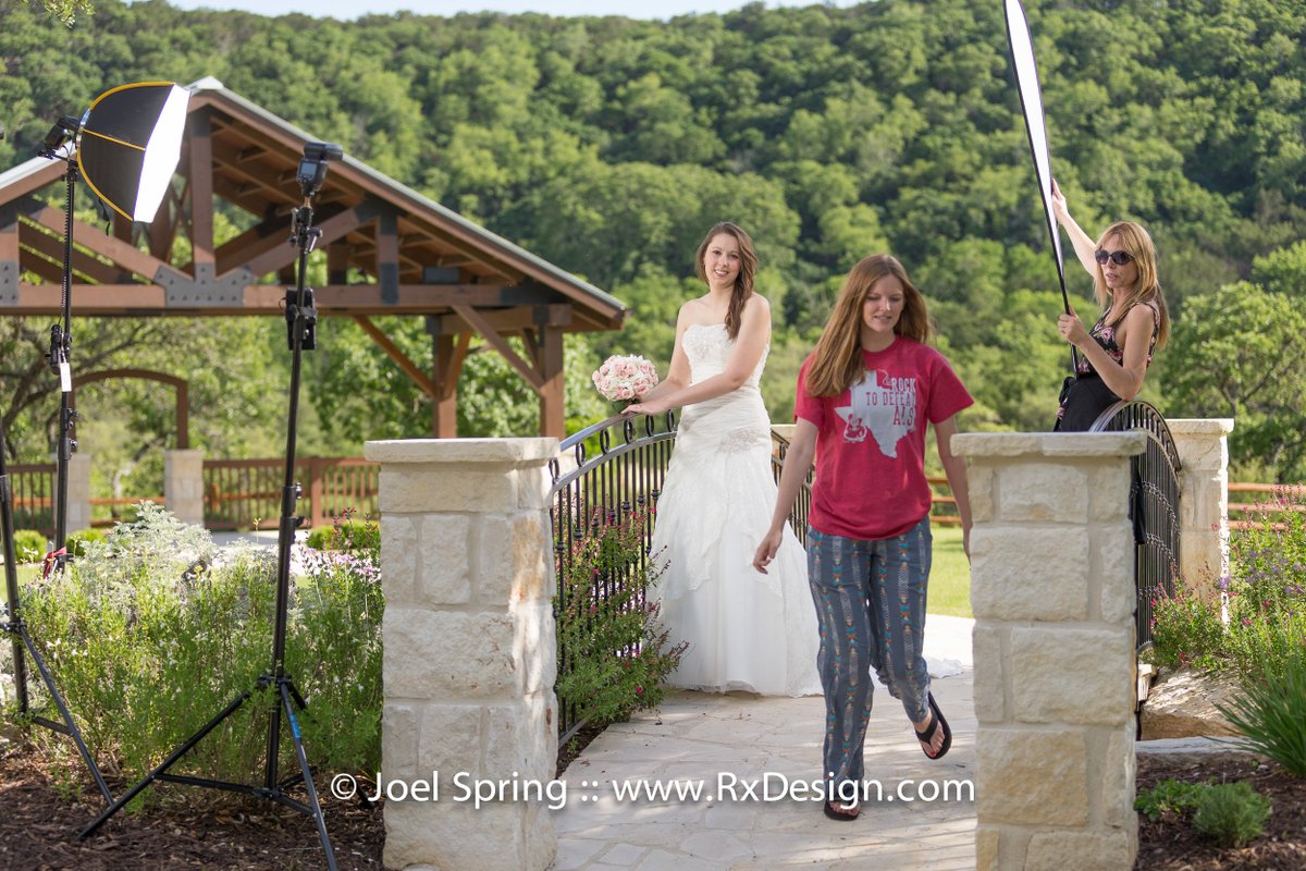 joelspring's tweet photo. Bridal sessions are my favorite. #wedding #bridal #rxdesign #weddingphotographer #sanantonio #portraiture https://t.co/eLTruKHA6N