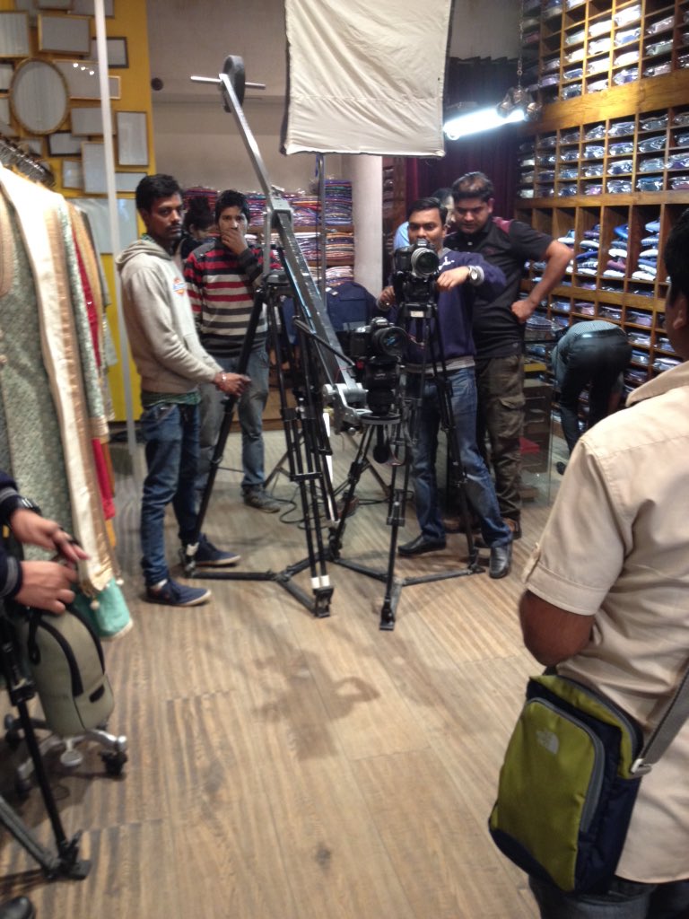 wisdomcinearts's tweet photo. #Shoot #FashionIndustry #CorporateFilm #WisdomArts https://t.co/PkAatIrxyR