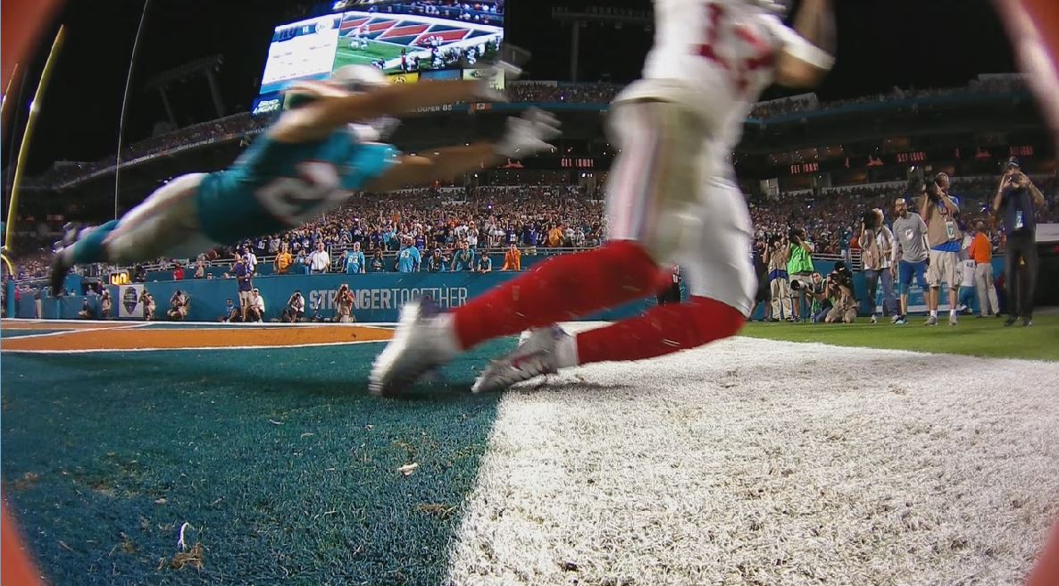 SportsCenter's tweet photo. Pylon cam, for the win. https://t.co/5DTnhqRGK1