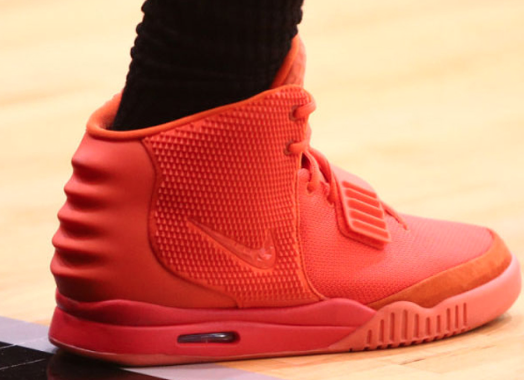Kicks_Heaven's tweet photo. Classic Yeezys on the Hardwood! https://t.co/JAqUsf56YX