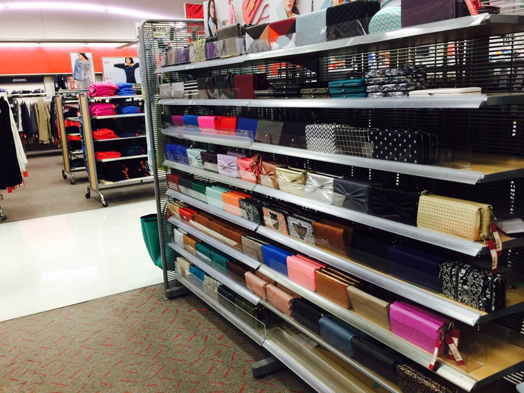 edwardsonj's tweet photo. That is a mighty nice looking zone in Wallets! #T1230 @OneEyedLance @HarryGefre @BM0RR1S @Br1anLong https://t.co/4gaBX6dfCr