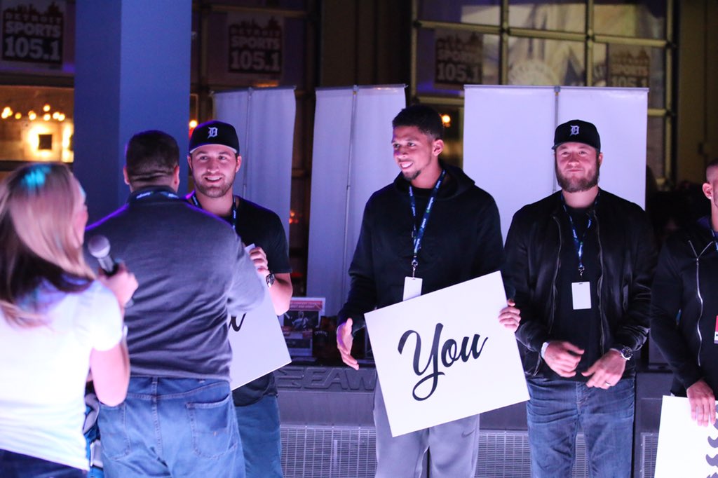 Lions's tweet photo. #Lions players helped pull off this surprise engagement @GoldenFutureFDN event. 

More 📷s: https://t.co/pqququSIqc https://t.co/saoSlXrWWu
