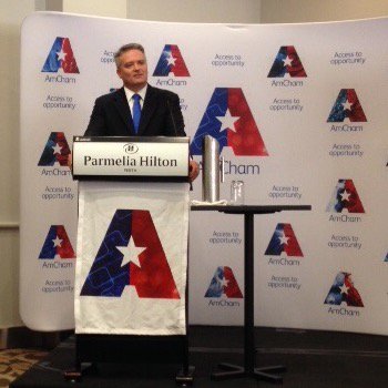 U.S Con Gen <a href="/CynthiaAGriffin/">Cynthia A. Griffin</a> is at <a href="/AmChamAU/">AmCham Australia</a> lunch with <a href="/MathiasCormann/">Mathias Cormann</a> discussing the US-Aus financial outlook