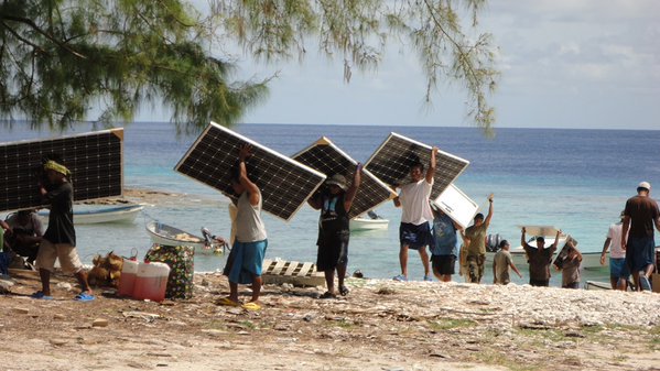 ProfRayWills's tweet image. Try bringing coal-fired power to your village by boat or donkey
#coal owned by companies
#solar belongs to the peeps