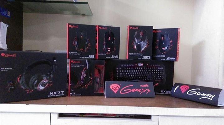 neckbreak7's tweet photo. Santa couldn't contain his excitement and came a bit too early for the NeckBREAK league boys! We thank Natec Genesi… https://t.co/Sl262l1Ala