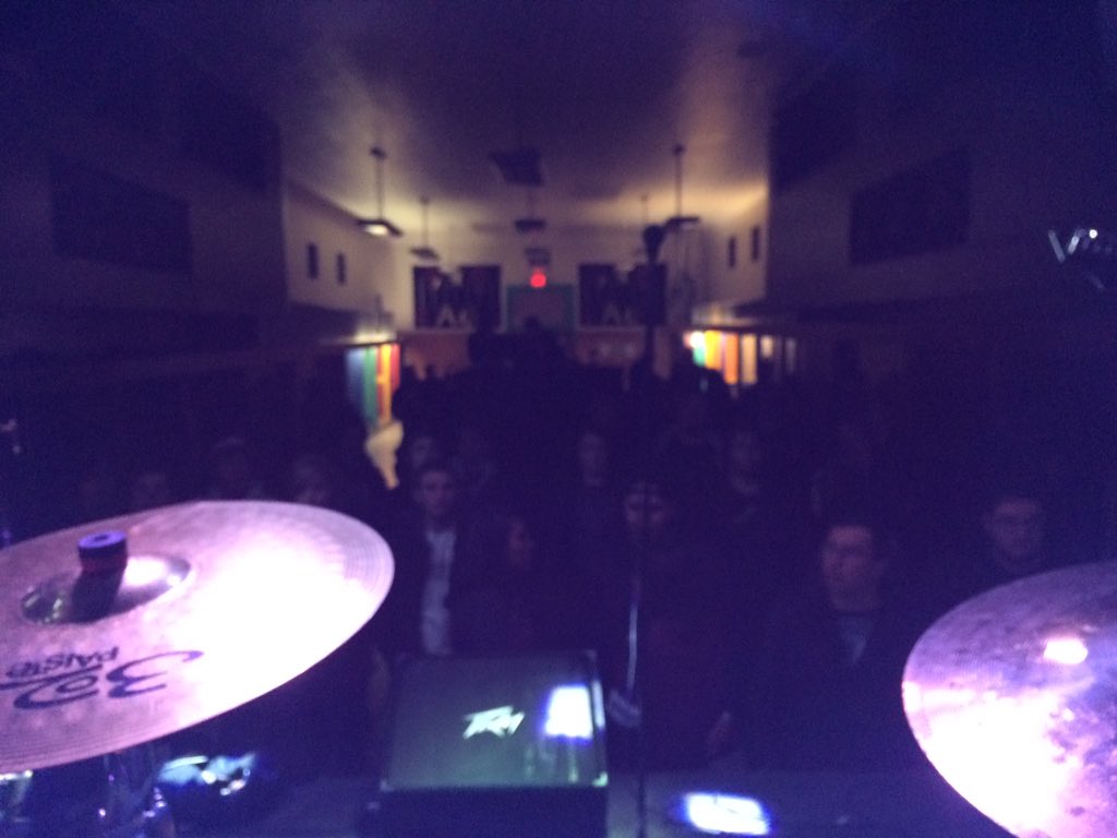 ShadowsBreaking's tweet image. Amazing crowd tonight! Can't believe we got to share the stage with @aftertheburial they killed it tonight!! 🤘