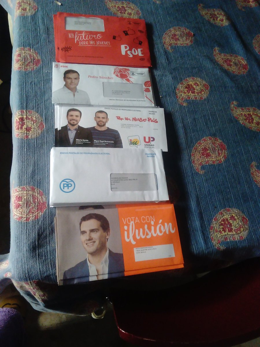 anarodroc's tweet photo. Que digo yo....que ya se podían gastar el dinero en otras cosas. https://t.co/BNQfN0JT4N
