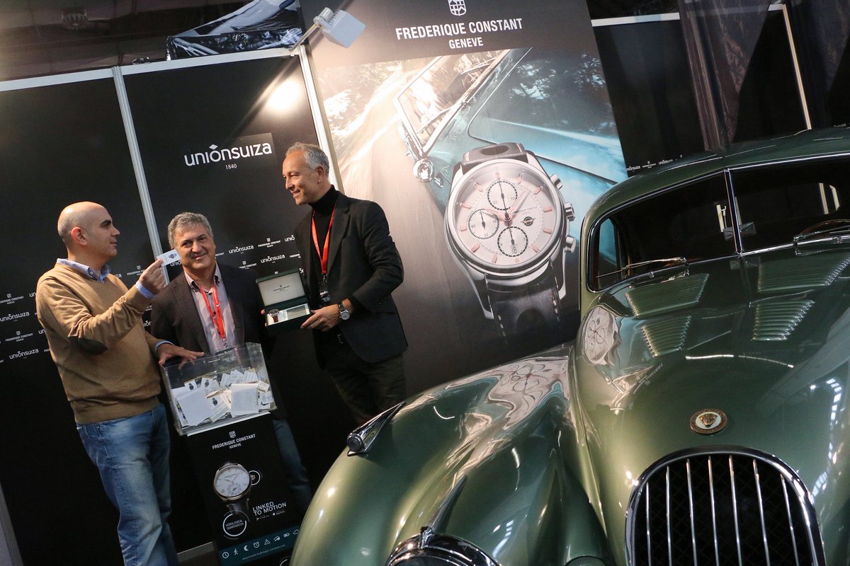 AutoretroBCN's tweet photo. El ganador del reloj @FrederiqueConst de #AutoRetro2015 ha sido Gerard O.F. de Lleida. Enhorabuena! https://t.co/iJ2z2z7Hxj