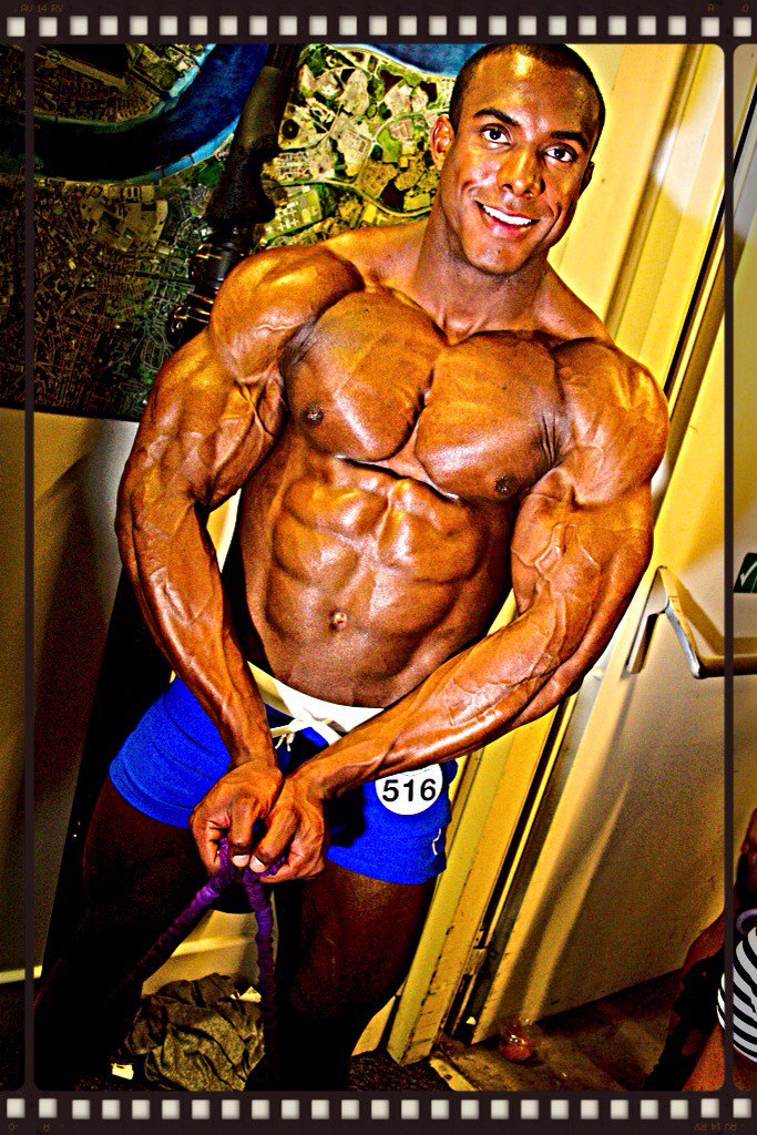 paulakaskilly's tweet photo. @wbff pic from the pro am European wbff show can't wait to compete again bringing a better me https://t.co/kFHa7oSC30