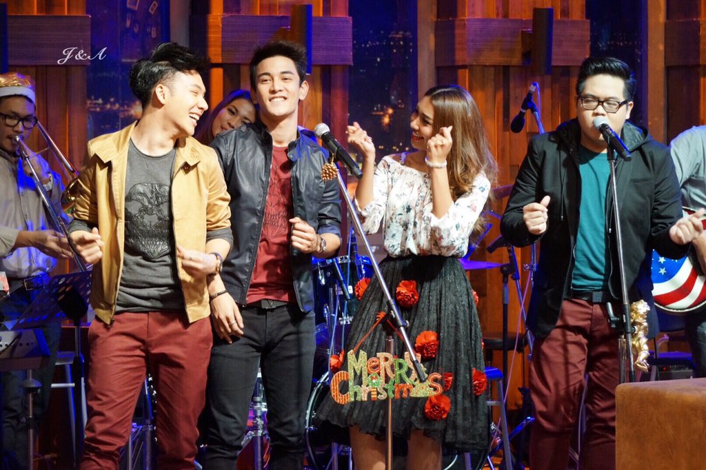 j_a_lovetum's tweet photo. #ซุปตาร์ปาร์ตี้ #4โพดํา #tumwarawut #gamwichayanee #domejaruwat #gunnapat https://t.co/yi8BCDuUlz