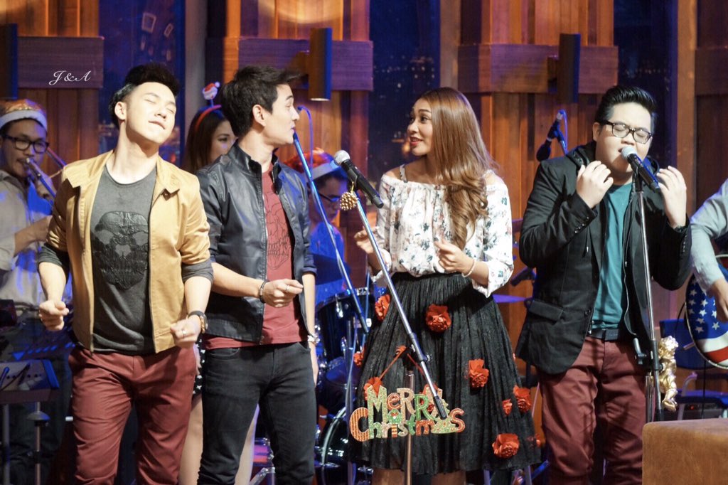 j_a_lovetum's tweet photo. #ซุปตาร์ปาร์ตี้ #4โพดํา #tumwarawut #gamwichayanee #domejaruwat #gunnapat https://t.co/yi8BCDuUlz