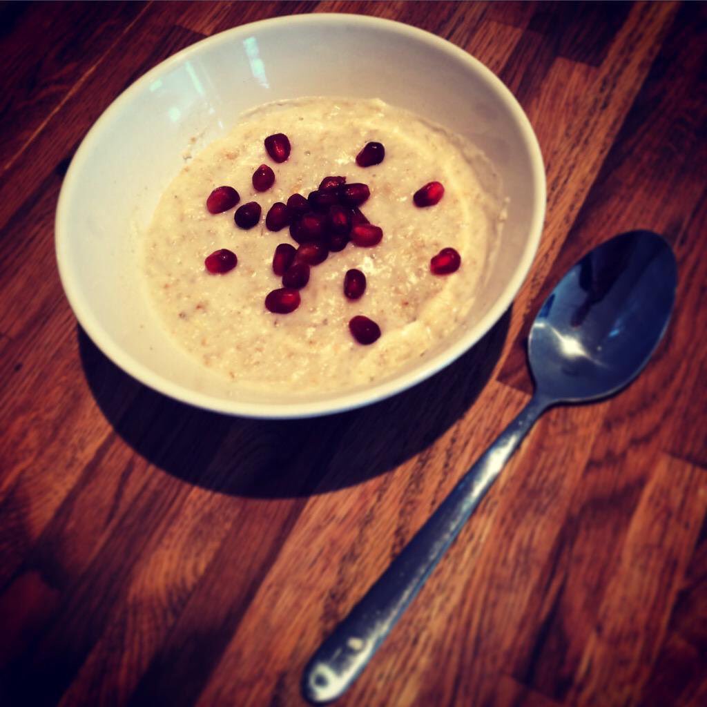 It's pretty cold on December mornings and we need a kick start... Protein Porridge hits the spot! #protein #fitfam