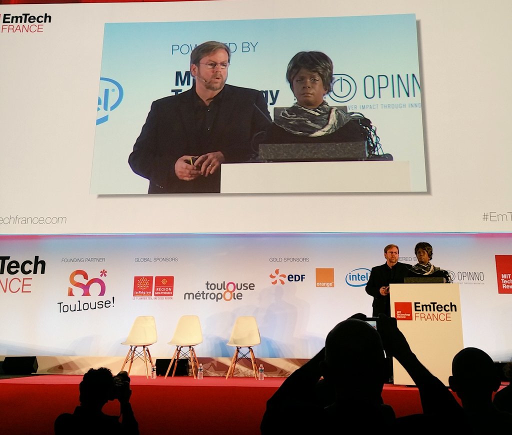 amelienollet's tweet photo. Scary or reality? Anyway amasing #EmTechFR #MIT @TlseMetropole #terasem #BruceDuncan https://t.co/P86s0D3fh9