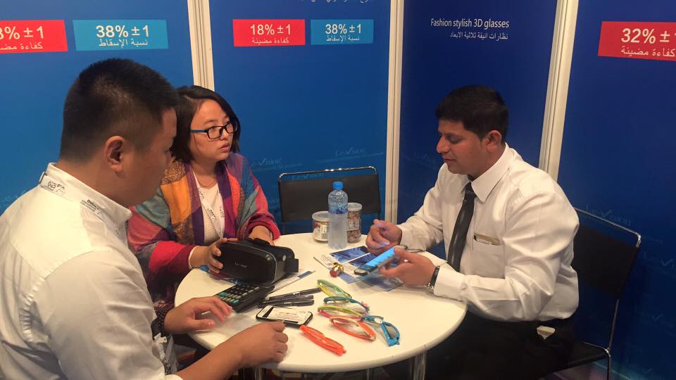 ISB_Expo's tweet photo. Exhibitors and visitors interaction at @ISB_Expo #DIFF2015 #ISBE #Cinema #Showbiz #Dubai @MadinatJumeirah https://t.co/uhiYpYb8wK