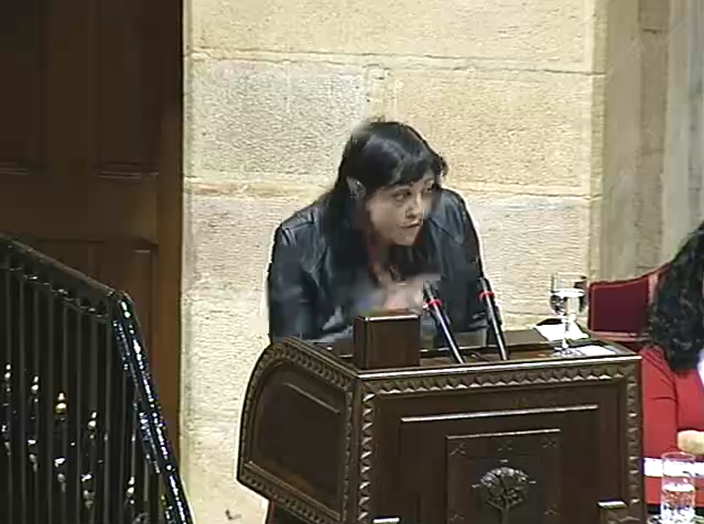PodemosEuskadi_'s tweet photo. "¿Que queremos cambiar? Un presupuesto que no responde a las personas en riesgo de exclusión social" @AsunPodemos https://t.co/JqOkZpRA0f