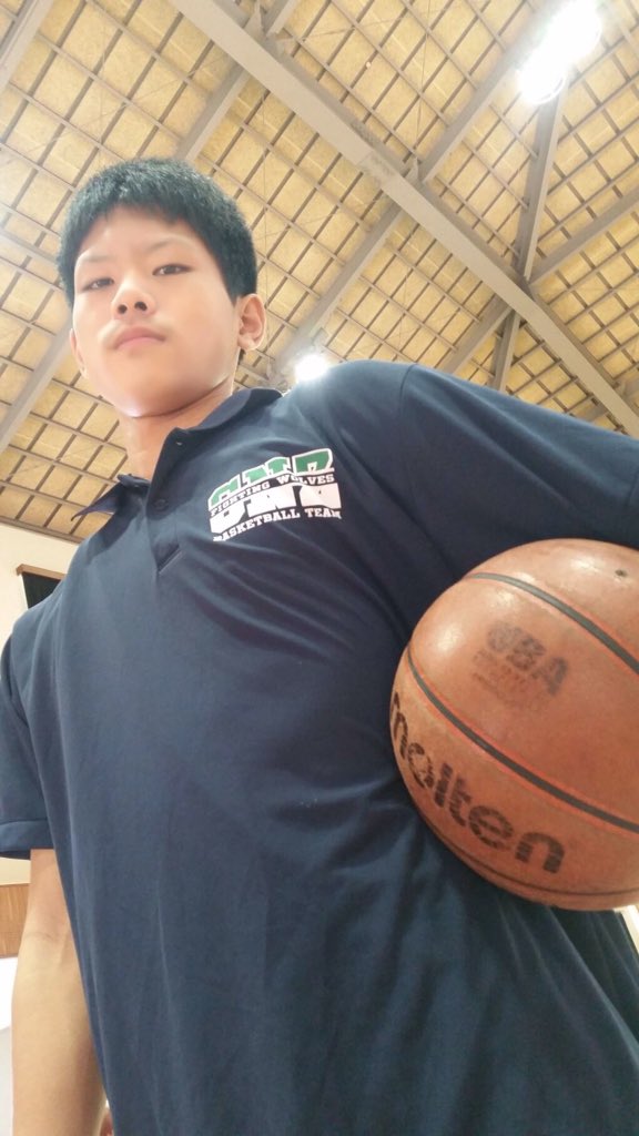 ezwebnejp_'s tweet photo. 推薦がありました✨

バスケとサッカーが
すこぐうまい

#沖縄美男美女 https://t.co/DAUfrD4P4I