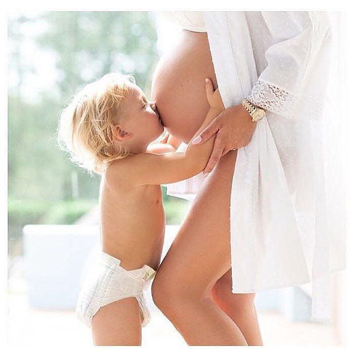 astrolenico's tweet photo. Morning cuteness #goodmorning #cuteness #praquemAMAmoda #BLOGAZINE #pregnantbelly https://t.co/hiQ8ctoaA2 https://t.co/0OEYOO5Puv