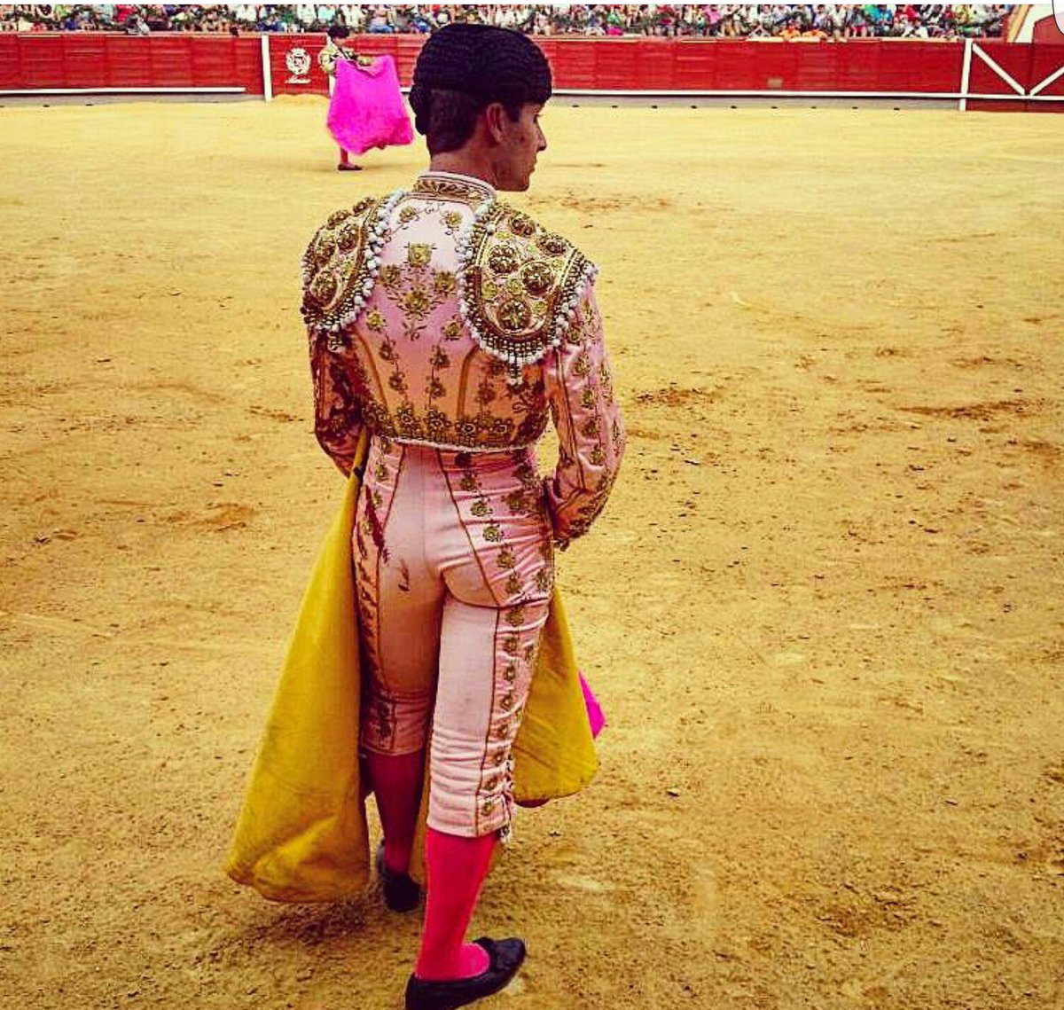 Feliz martes .....