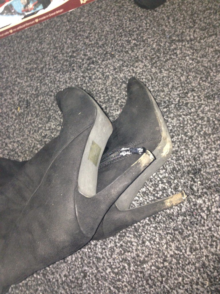 ambercurlytots's tweet photo. @Missguided_help @Missguided This is what I have been sent from you 😳 https://t.co/luMq4WK6sU