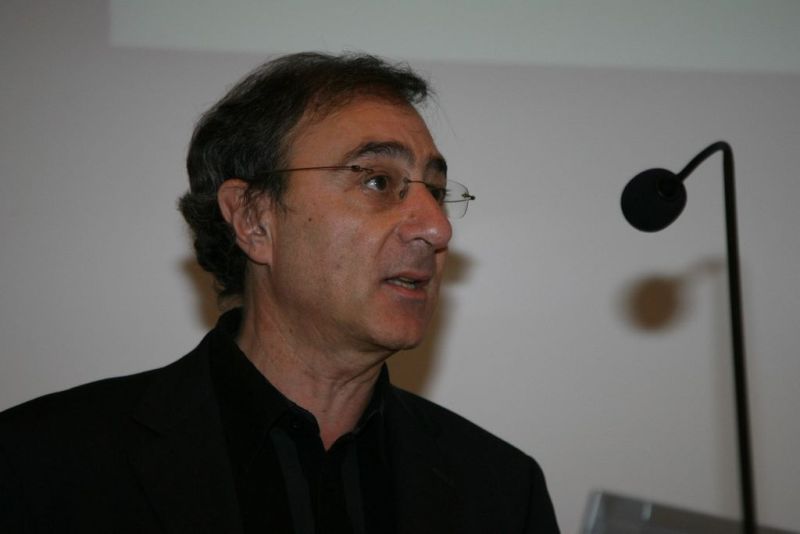 nuvol_com's tweet image. El #debatsICREA d'avui tractarà la realitat virtual. A les 19h al @cececebe! ow.ly/VTzPR  #HumansCCCB