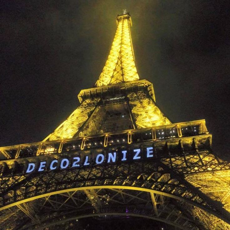 zoozanne's tweet photo. We are weaving a movement of movements! #defendprotectrenew #cop21 https://t.co/ELovbe0ul9 @Martin_Lukacs https://t.co/3TZ2vi6DYC