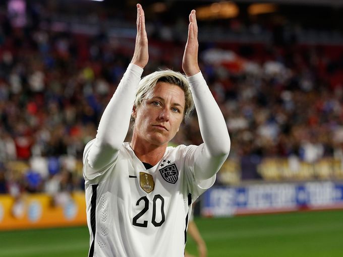 SilverOak's tweet photo. 10 Things You Didn't Know About @AbbyWambach: #7: Her Favorite wine is Silver Oak https://t.co/peQc4U6wze https://t.co/4oT7EXS1se