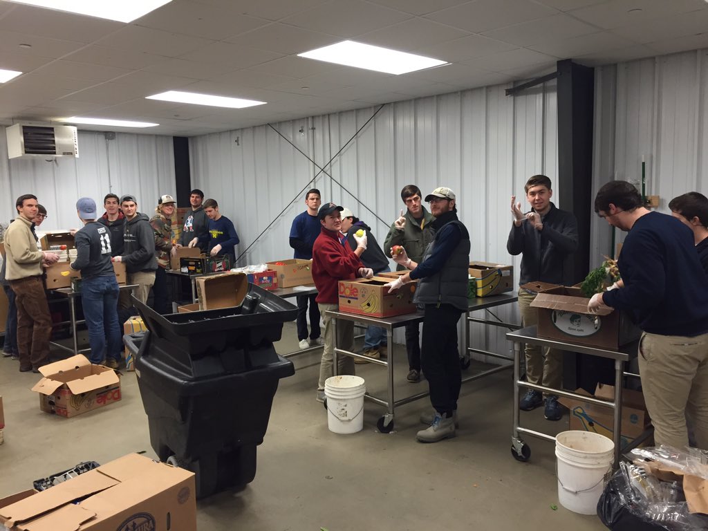 Thank you @CarlSuperCarrot for having us today! Food Gatherers is a food bank serving Washtenaw Co.- Check them out!