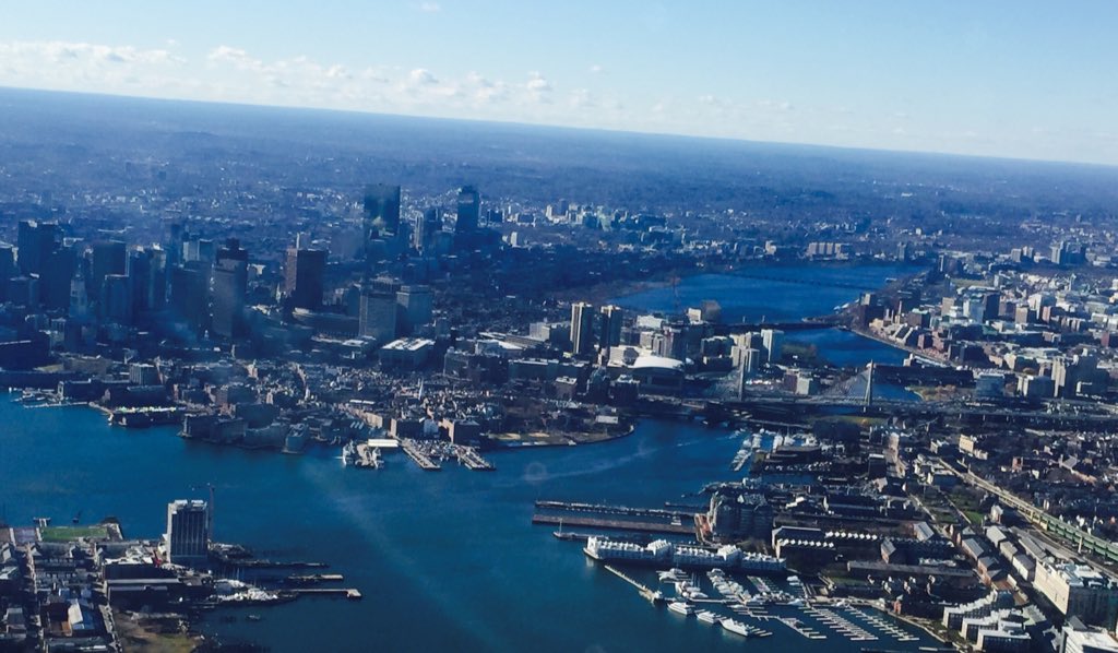andrewblum's tweet image. Boston was looking nice leaving Logan this am! @JetBlue #seattlebound