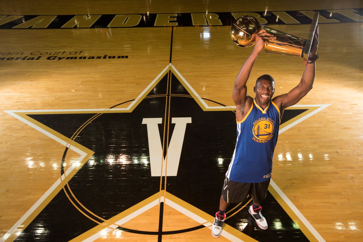 CommodoreNation's tweet image. From pre-med major w/raw BB talent to NBA champ, Festus Ezeli enjoying his fairy tale ride. bit.ly/1P51Cl0