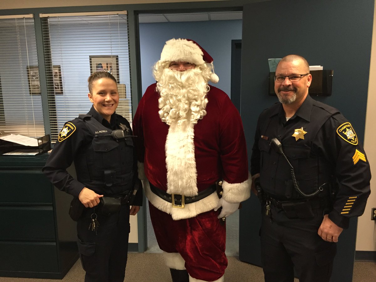 ClarkCPD's tweet image. @FrostCPD has convinced Santa that he has been a good boy this year.  #FooledHimAgain    @CUMTD
