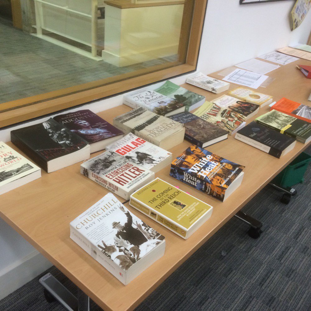 SamuelWardHist2's tweet photo. Just a taster of the academic texts being shared at #CamHistMentors great discussion on imbedding subject knowledge! https://t.co/zFzQcoHPz5