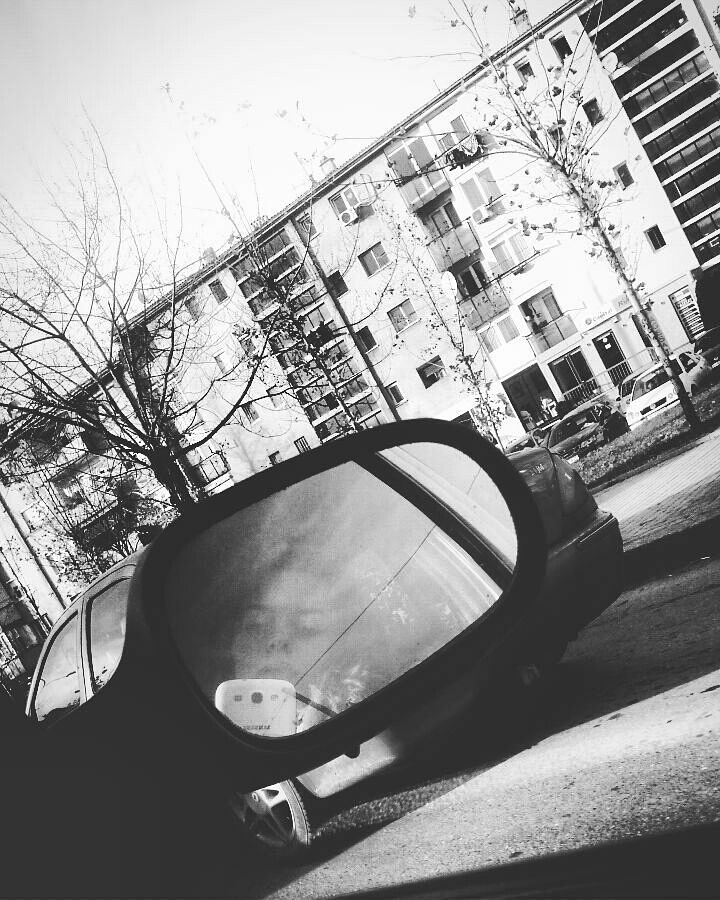 artabehluli1's tweet photo. Beneath the #blackandwhite
Beats a heart of vivid color. 
https://t.co/OdN7CfMcWN https://t.co/c0skavLpE1