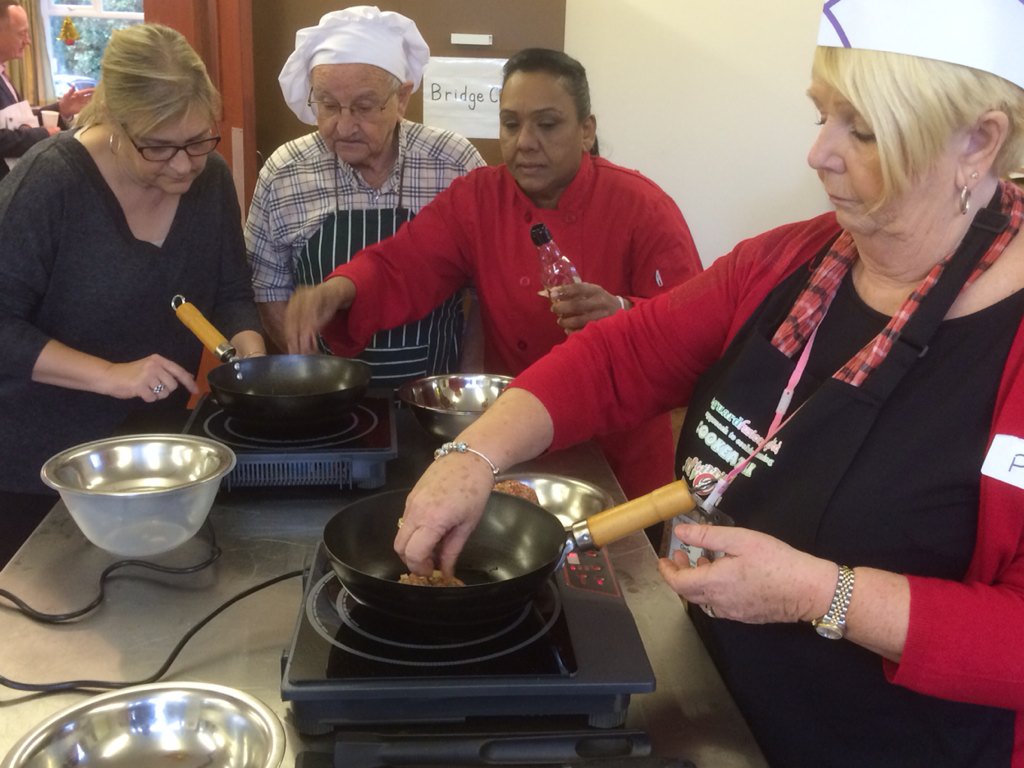 JEMsoc's tweet photo. @RochdaleCouncil @headsmatter enjoying workshop with participants #CookEatTalk hopefully get to sample the results! https://t.co/0lTJb3h8PS