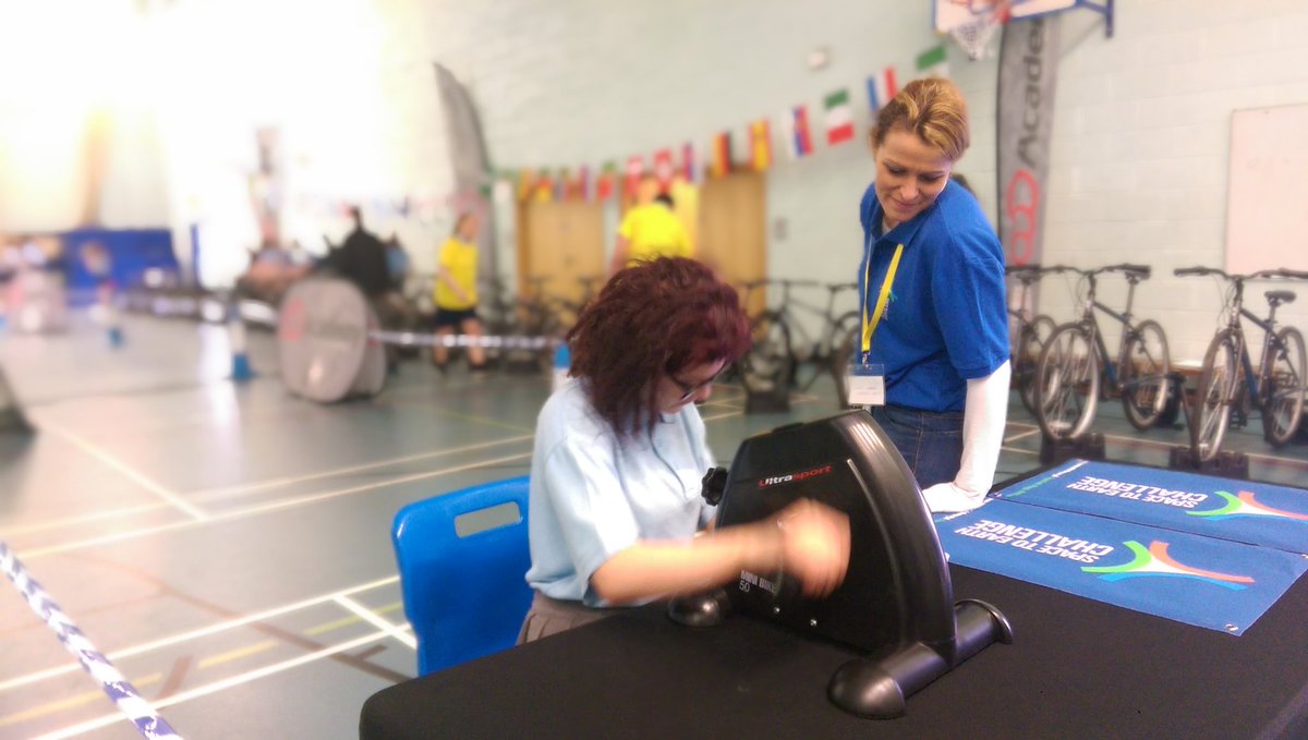 AstroMYK's tweet photo. Working hard #handcycle 400km &amp; beyond @astro_timpeake @space2earth @TriTrust #SpaceToEarthChallenge🌍🚀@SCA_Community https://t.co/dGOscfja1w