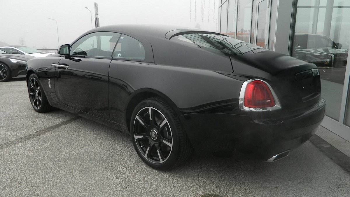 dochoixehoi's tweet photo. Ra mắt #RollsRoyce #Wraith #CarbonFiber https://t.co/3ot5KsY1td https://t.co/DUkqF2KB3e