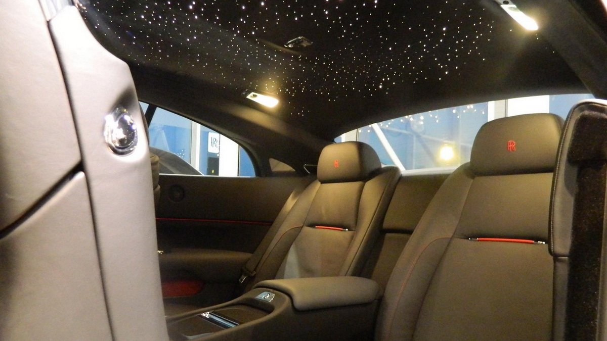dochoixehoi's tweet photo. Ra mắt #RollsRoyce #Wraith #CarbonFiber https://t.co/3ot5KsY1td https://t.co/DUkqF2KB3e