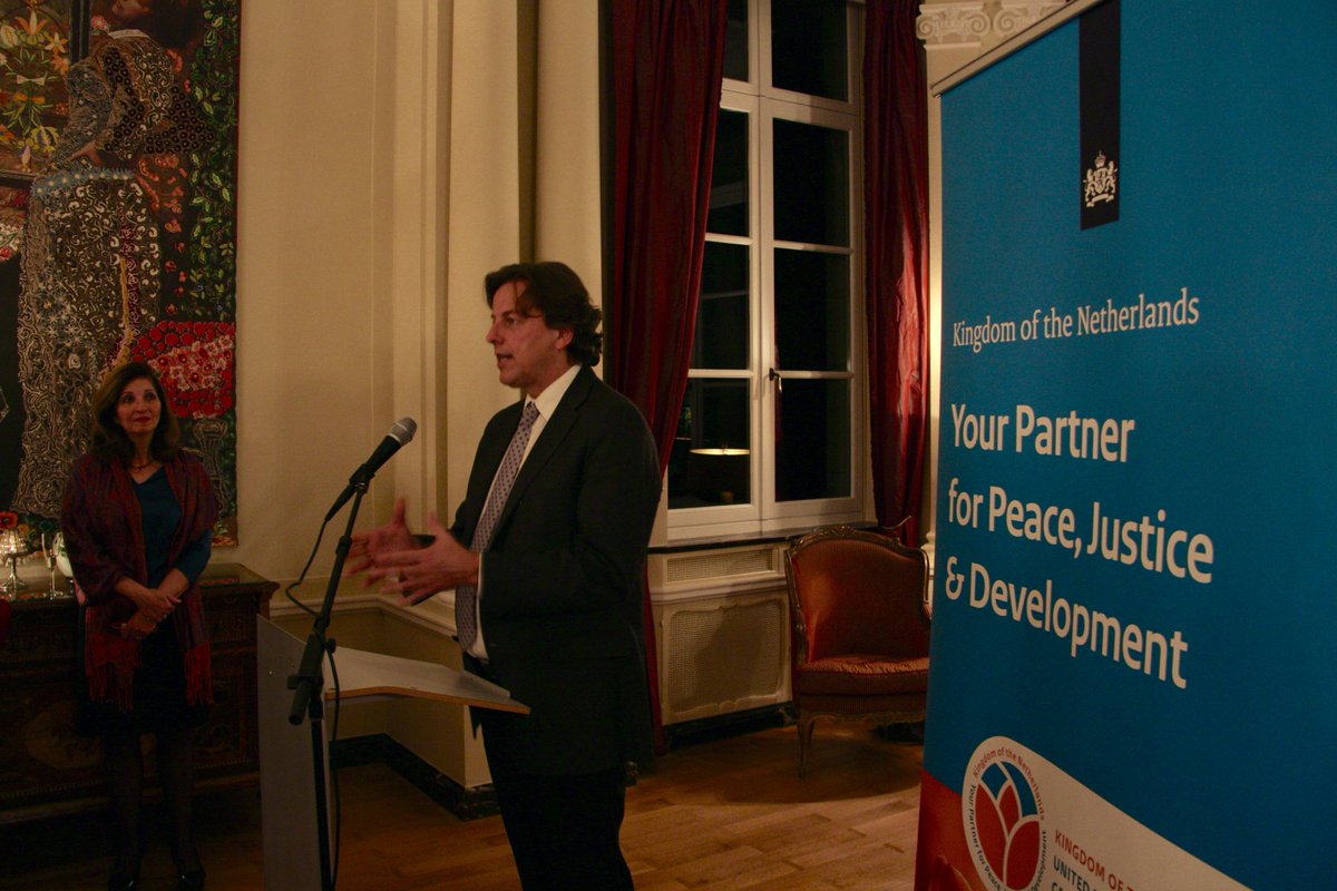 NLinBE's tweet photo. Hier soir, ministre #Koenders a présenté la candidature #NLinUNSC aux ambassadeurs des pays ACP. @minbuza https://t.co/yUPlwP0YLm