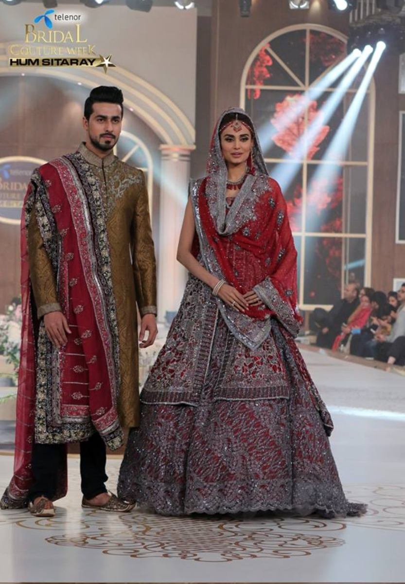 BombayStores's tweet photo. #TBCW2015: Each decadent ensemble @LAJWANTI13's 'Royal Glam' collection lived up to its namesake at @TBCWOfficial https://t.co/UgghQW8oJK