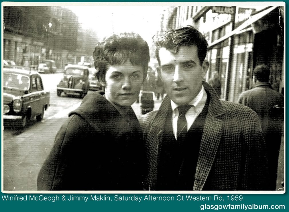 iamglaswegian's tweet photo. #adventglaswegian No15
302 photos of #1950s #glaswegians
WinifredMcGeoch &amp; JimmyMaklin, Gt Western Rd, Saturday,1959 https://t.co/4sWbYInvbq