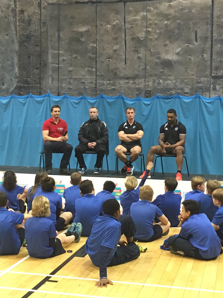 CN_PE's tweet photo. Holly asking about the reward of a career in sport! Representing @NewnhamMiddle @CareerinSport #nmssport https://t.co/Op7cx3Lqqk