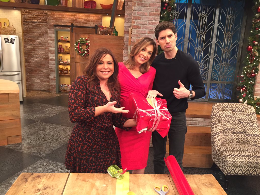 Ginger_Zee's tweet photo. .@ben_aaron gives away our baby names on @RachaelRayShow ...and we have way too much fun! Watch today. https://t.co/YEP1KMtklD