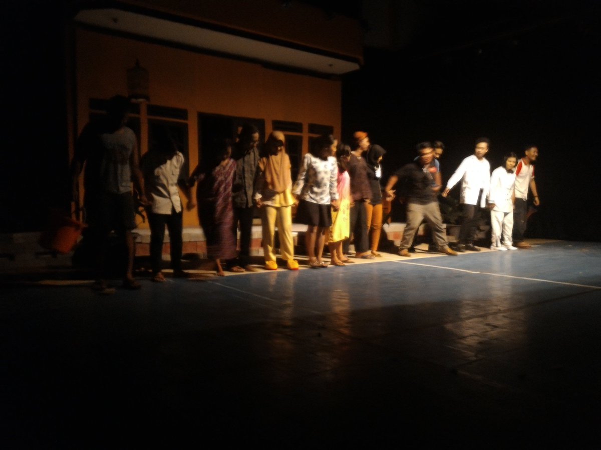 Pentas Akper 2015 "Dukun-Dukunan'' <a href="/TeaterNgiritUMS/">Teater Ngirit</a>