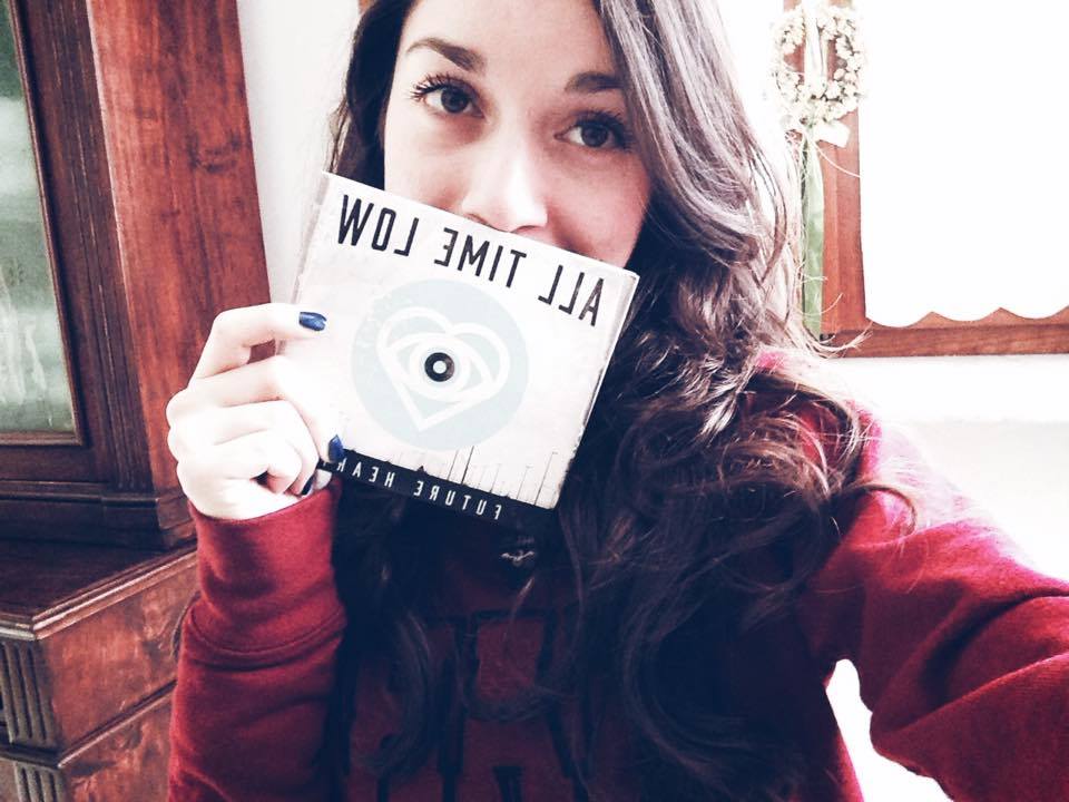 gerardcasto's tweet photo. #FutureHearts @AllTimeLow (scusate se faccio pena) https://t.co/HHjWG7HqhY
